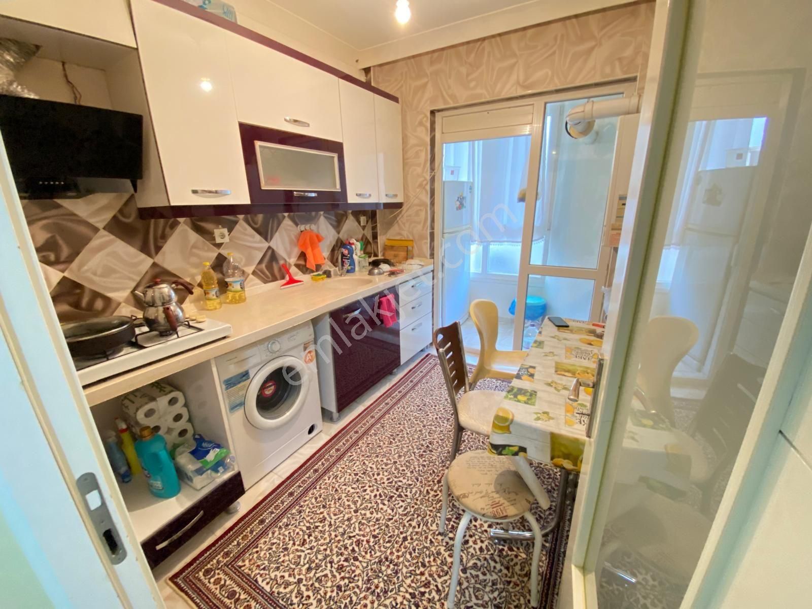 Beşikkaya 9.cd İlkokul Yakını Asansörlü 2+1 Giriş Kat Kombi Vestiyer Duşakabin Full Yapılı - Görsel 7