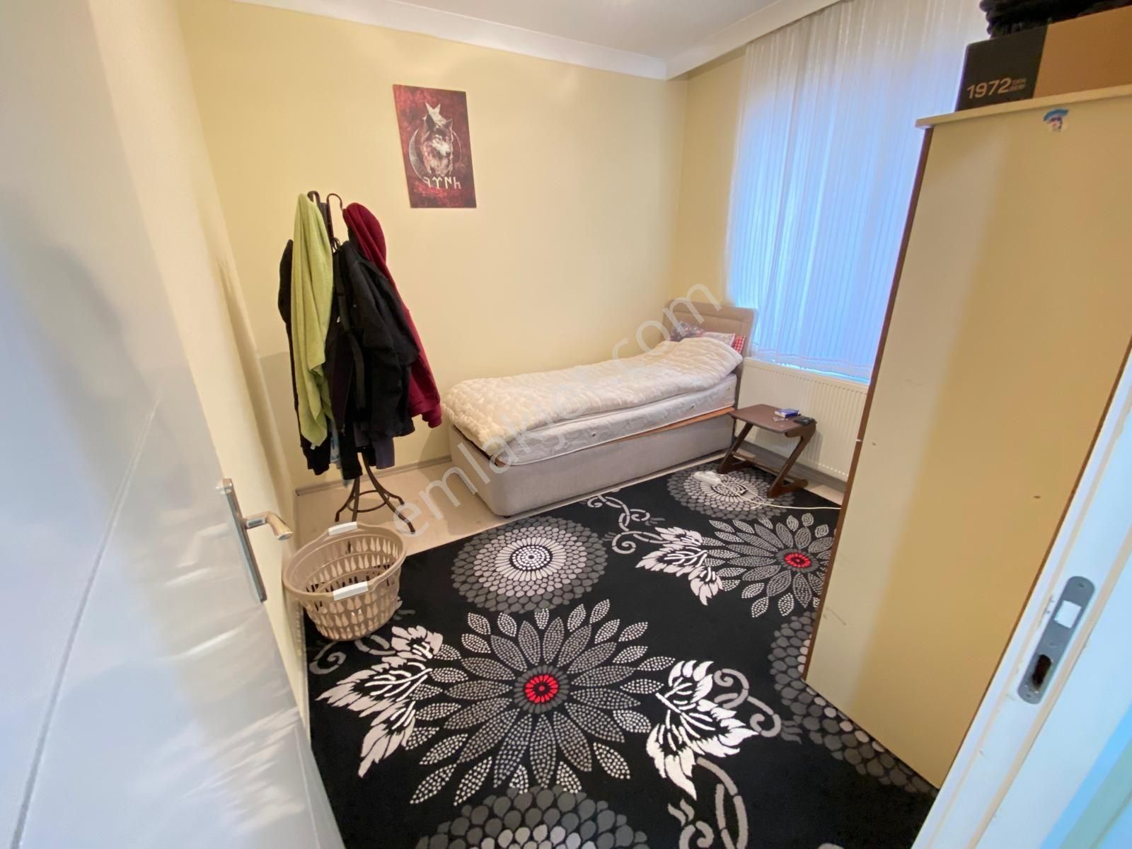 Beşikkaya 9.cd İlkokul Yakını Asansörlü 2+1 Giriş Kat Kombi Vestiyer Duşakabin Full Yapılı - Görsel 14