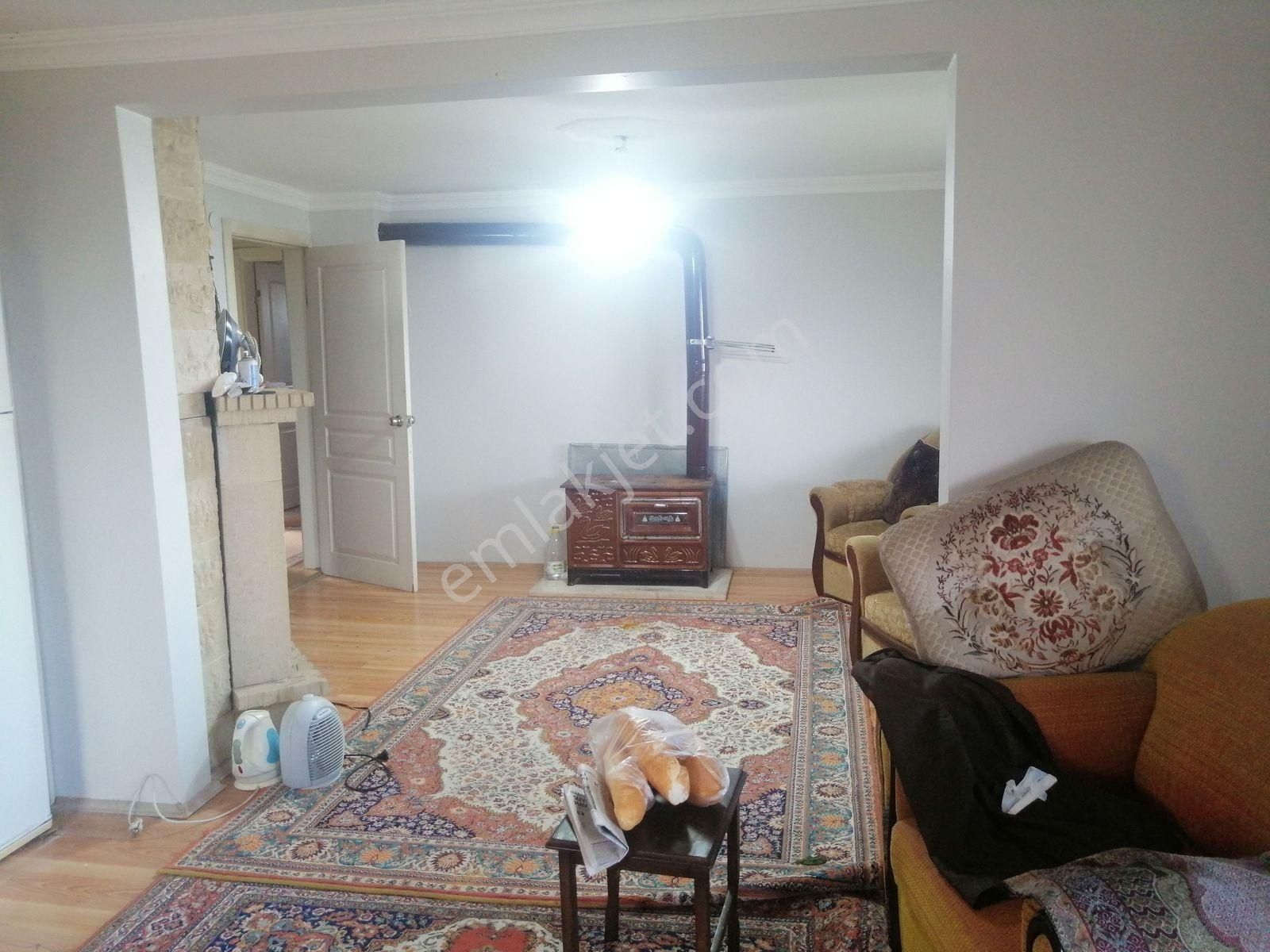 Çiftlik Tadında Geniş Arazisi Bulunan Müstakil Evimiz Satılıktır