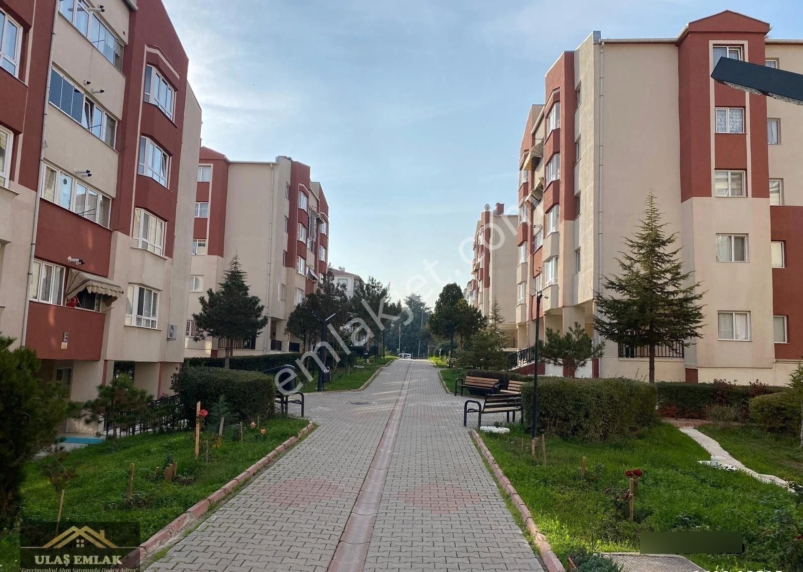Ulaş Emlak Elvankent Oğuzlarda Site İçerisinde Mantolamalı Güney Cephe - Görsel 2