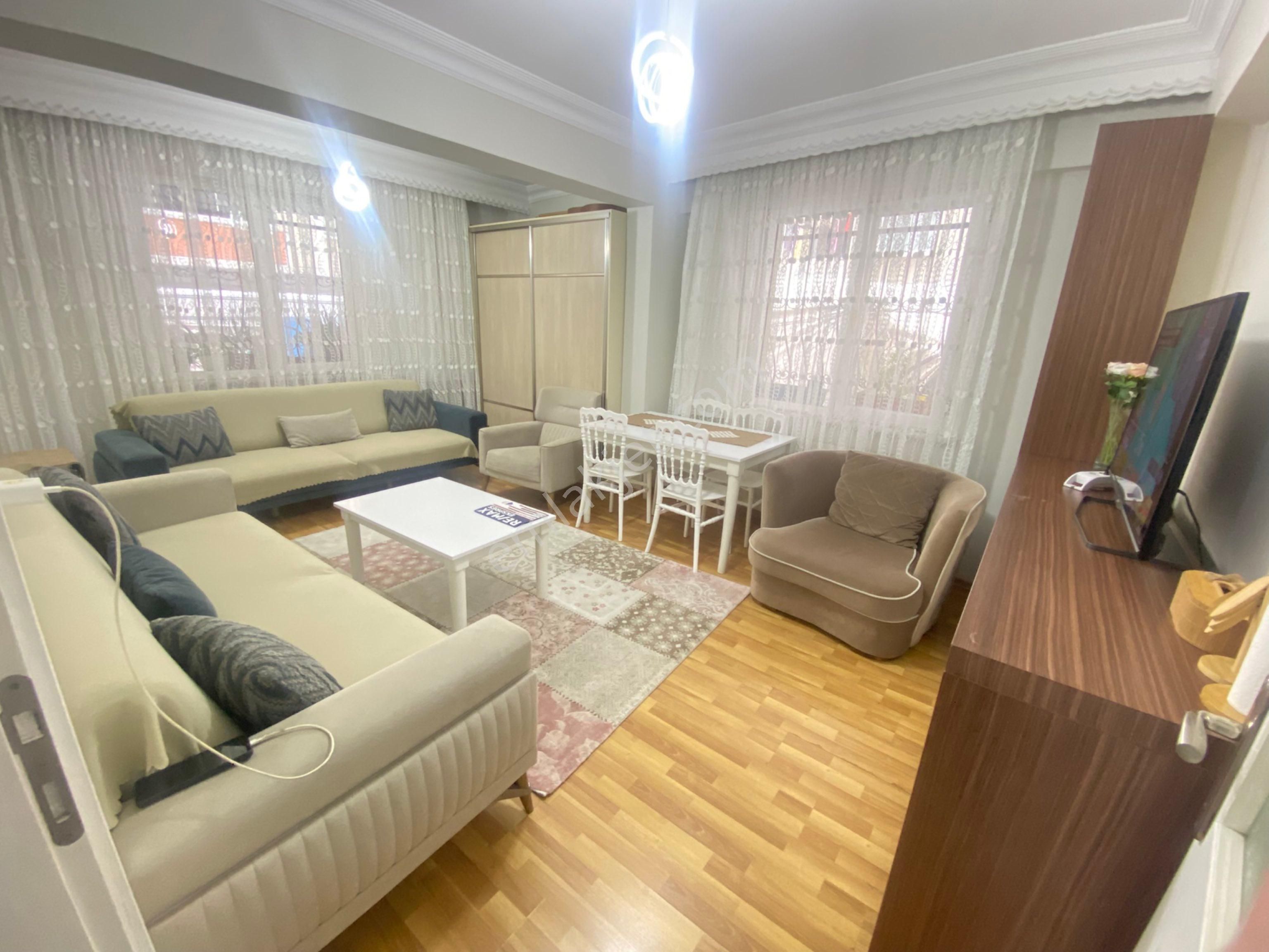 Yenimahal'de Ferah Kullanışlı Yüksek Giriş 1+1 Krediye Uygun