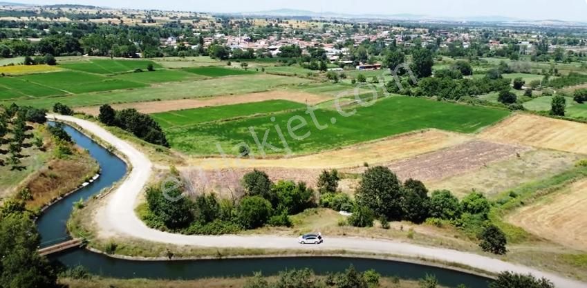 Biga Danışment Köyünde Satılık Tarla