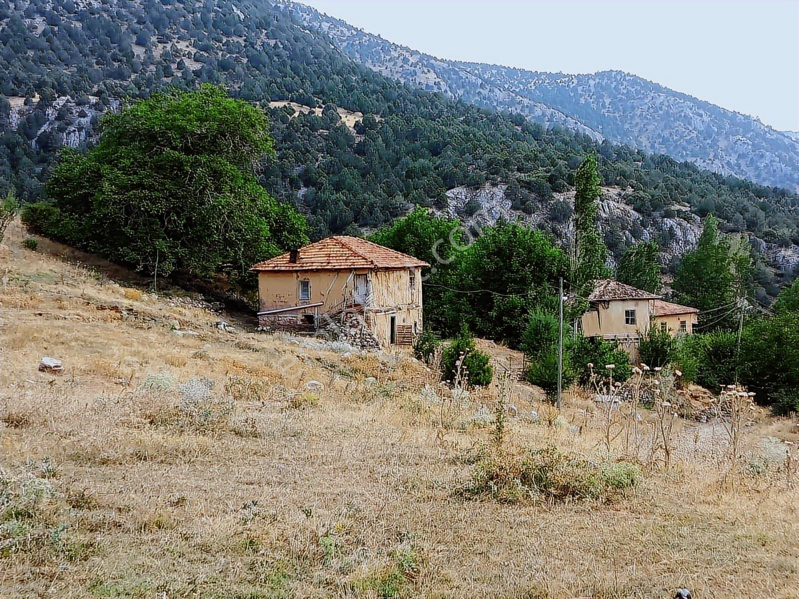 Başmakçı Çığrı Da Satılık İmarlı Arsa Ve Ev - Görsel 3