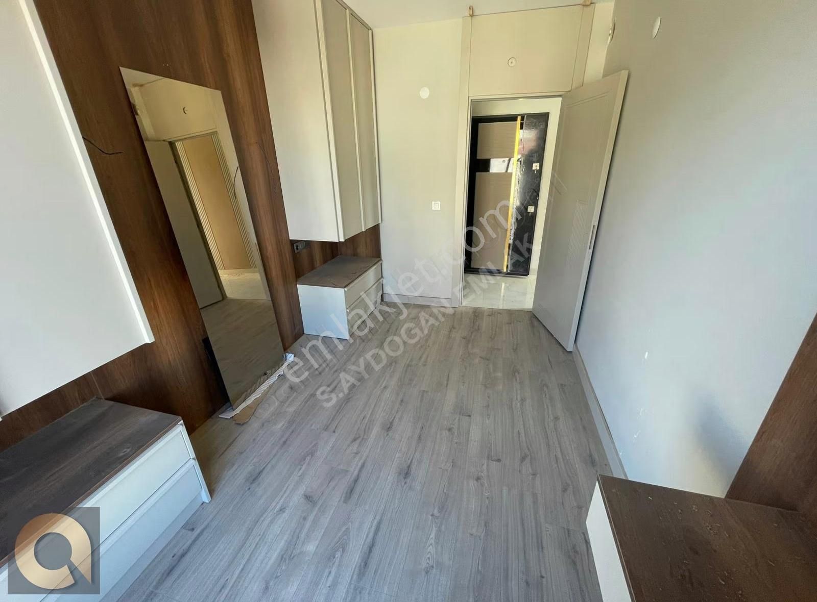 Karşıyaka Mahallesinde Yerden Isıtmalı Havuzlu Lüks 1+1 - Görsel 4