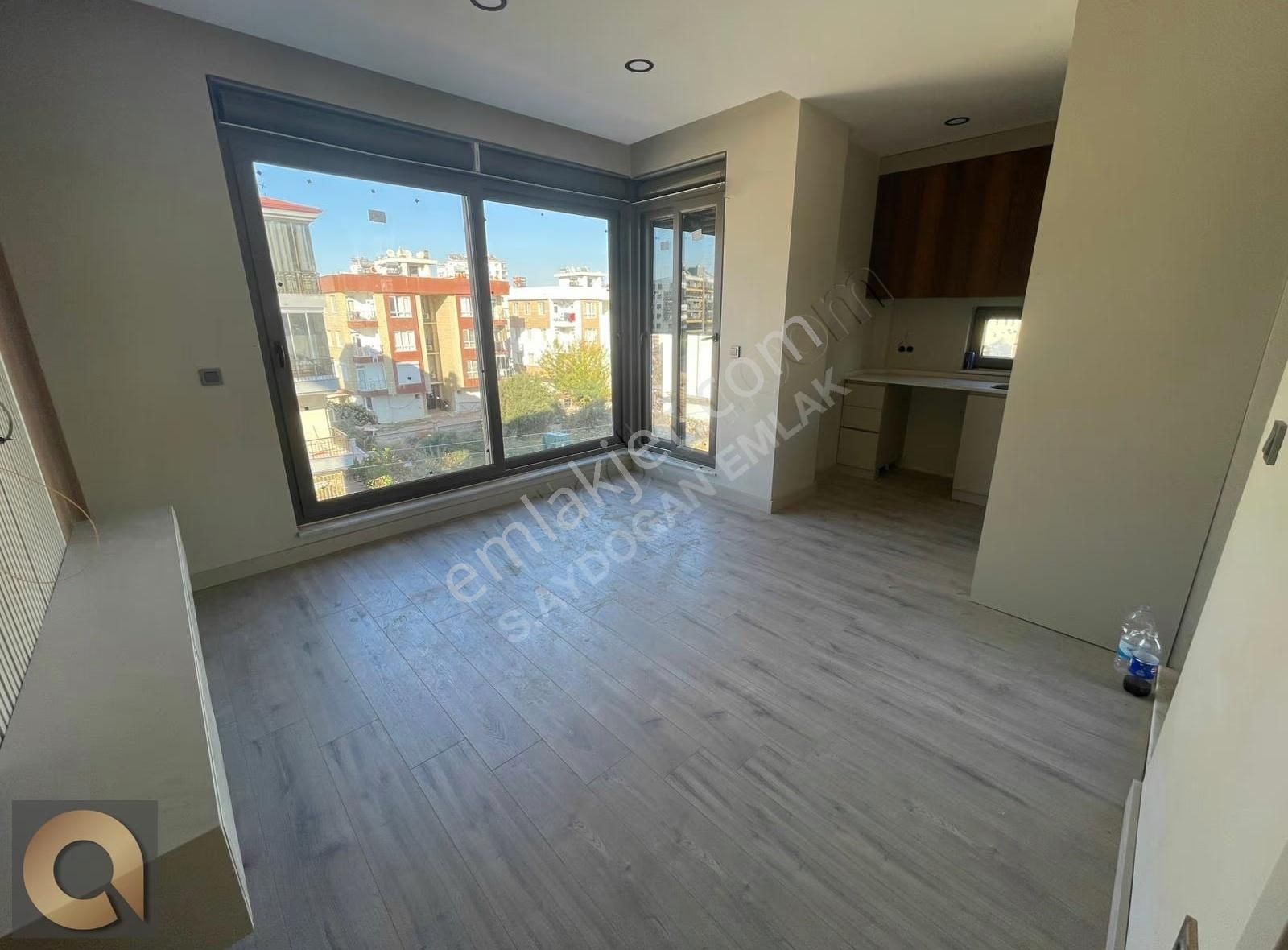 Karşıyaka Mahallesinde Yerden Isıtmalı Havuzlu Lüks 1+1 - Görsel 8