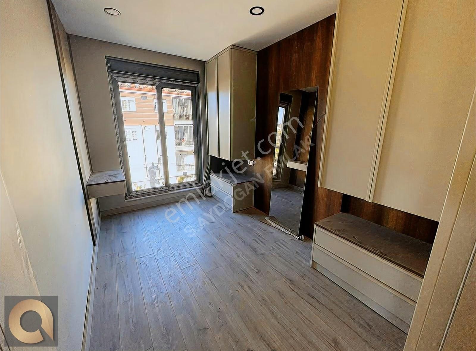 Karşıyaka Mahallesinde Yerden Isıtmalı Havuzlu Lüks 1+1 - Görsel 9