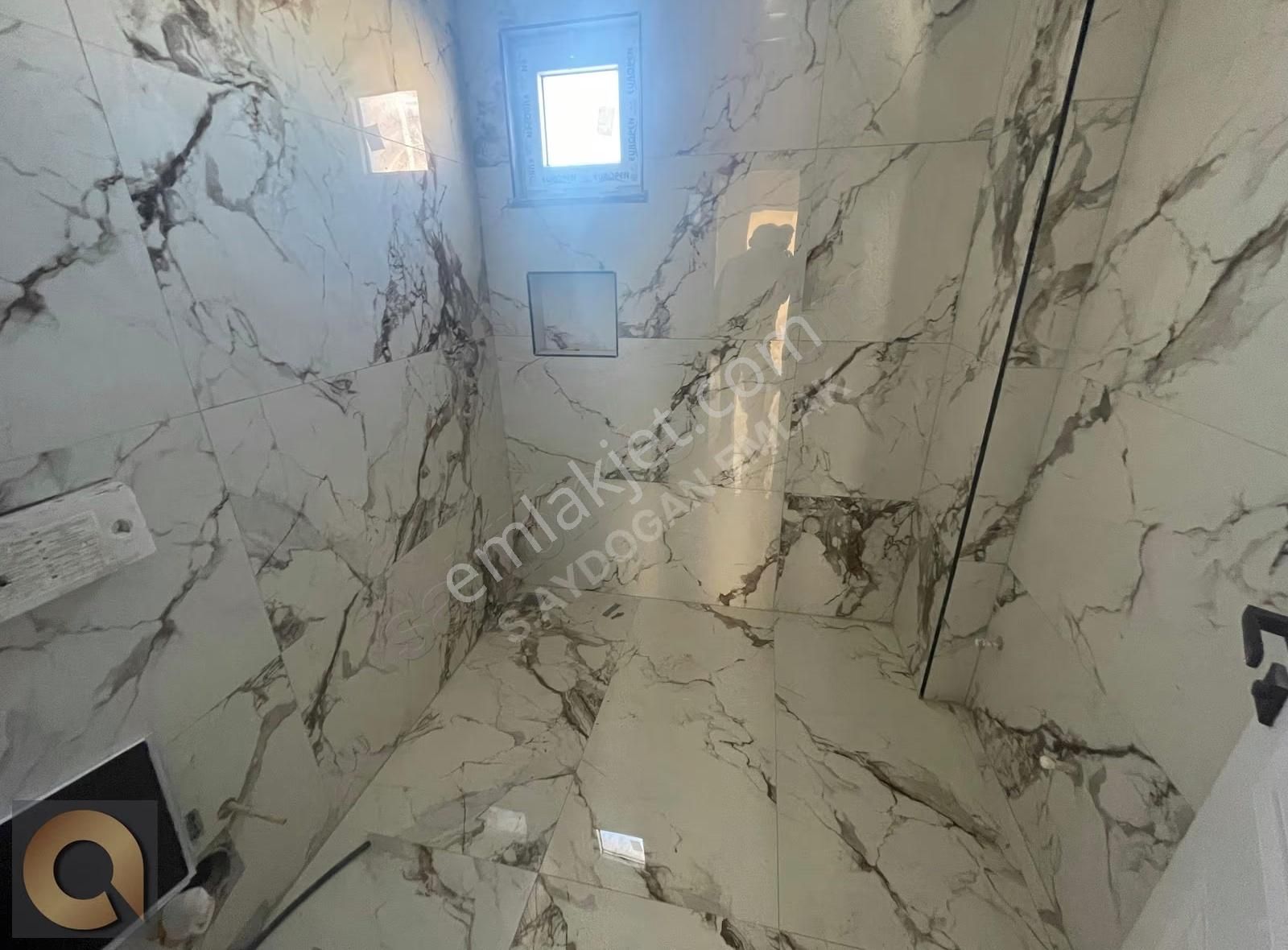 Aydoğmuş Mahallesinde 2+1 Ayrı Mutfaklı Ulaşıma Yakın Satılık - Görsel 13