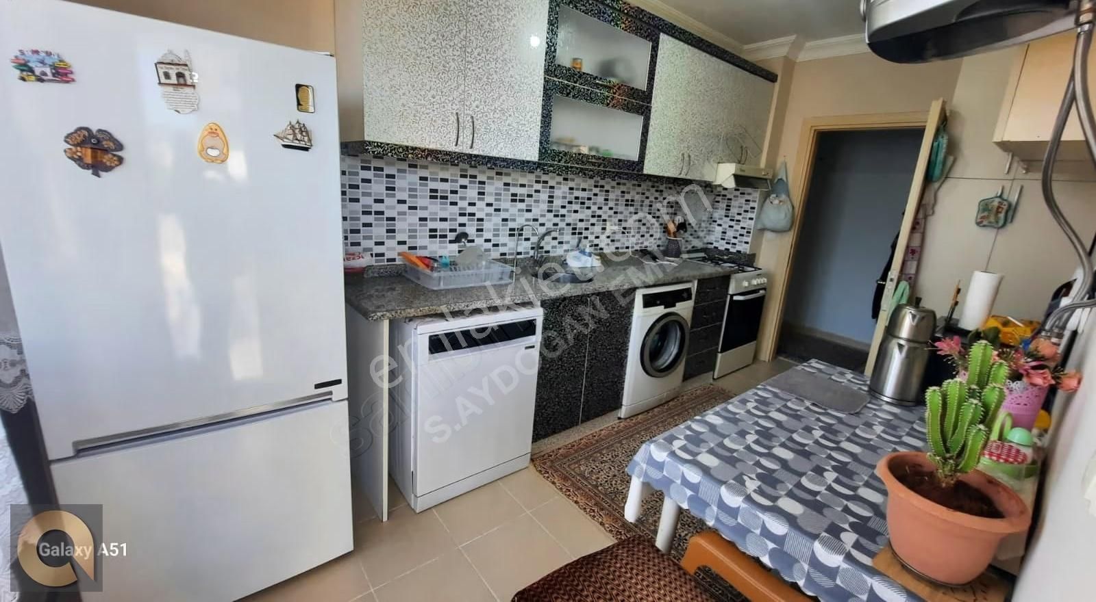 Aydoğmuş Katta Merkezi Konumda 3+1 Kredi Serbest - Görsel 2