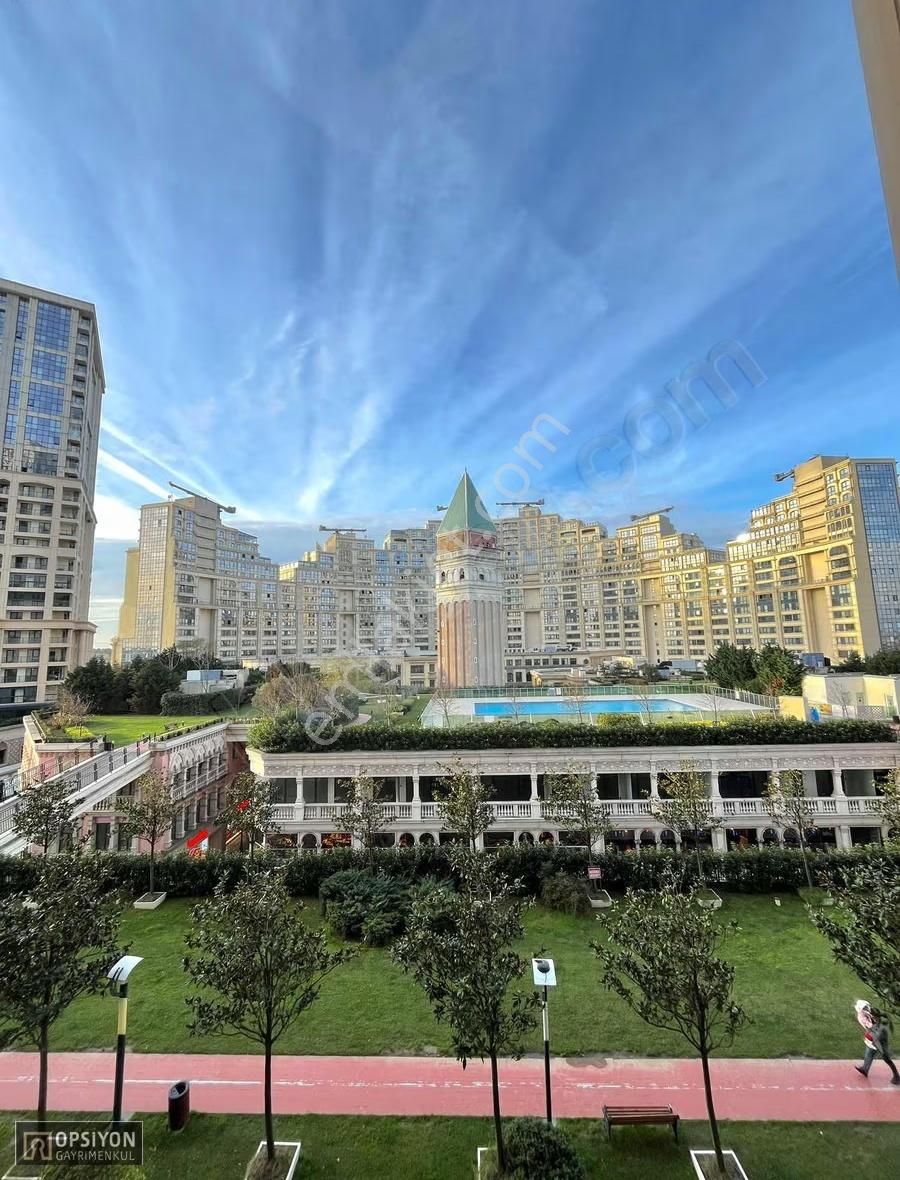 Venezia' Da 1+1 Avm Cephe 92m2 Büyük Tip Eşyalı Satılık Daire