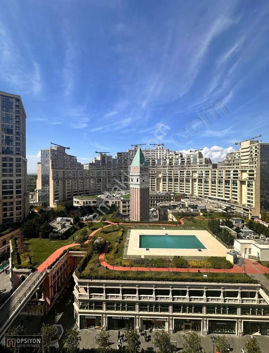 Venezia'da Balkonlu Kiracısız 240 M En Büyük 4+1 Satılık Daire - Görsel 3