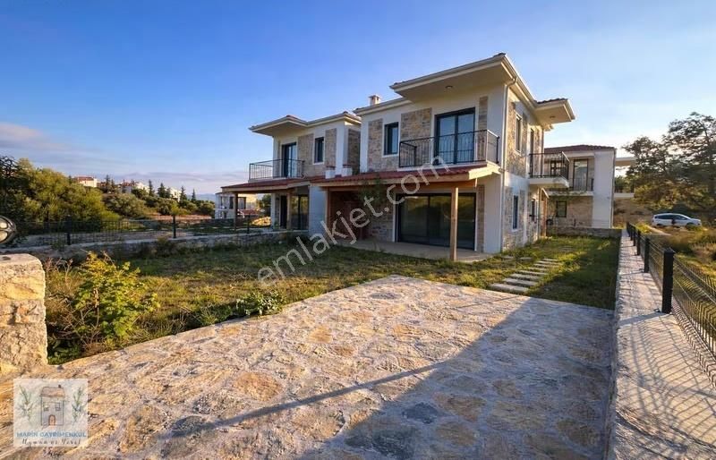 Marinden Burgaz'da Özel Yapım, Geniş Arsa Paylı 3+1 Villalar - Görsel 7