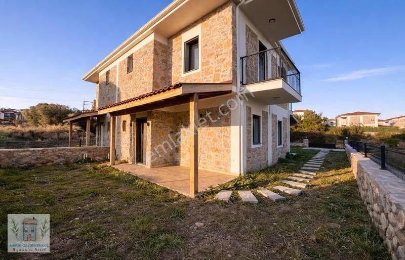 Marinden Burgaz'da Özel Yapım, Geniş Arsa Paylı 3+1 Villalar - Görsel 19