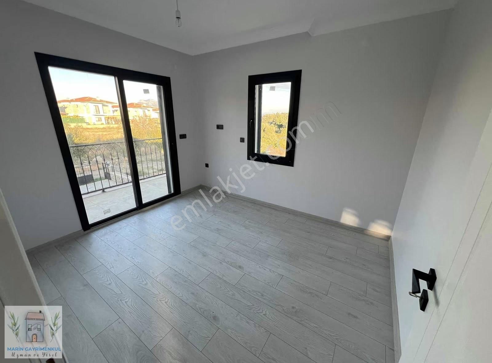 Marinden Burgaz'da Özel Yapım, Geniş Arsa Paylı 3+1 Villalar - Görsel 18