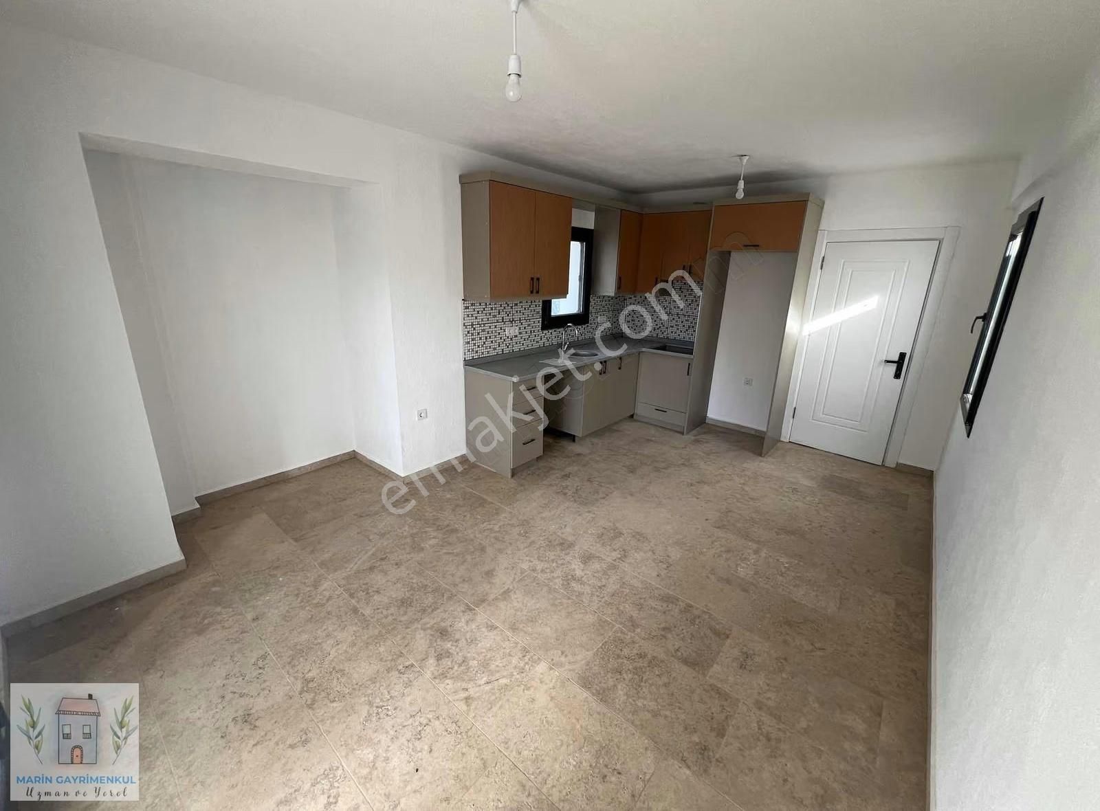 Marinden Nezih Konumda 1+1 Bahçe Katı Daire - Görsel 2