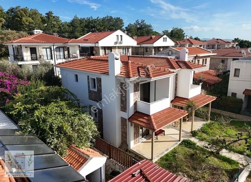 Marinden Nezih Konumda 1+1 Bahçe Katı Daire - Görsel 24