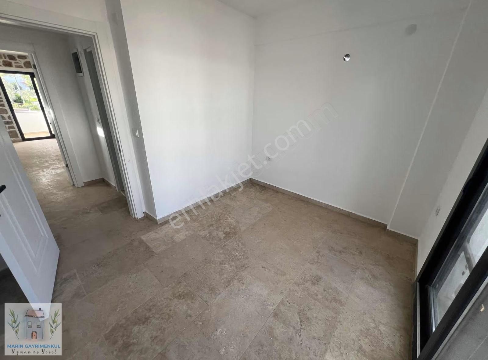 Marinden Nezih Konumda 1+1 Bahçe Katı Daire - Görsel 6