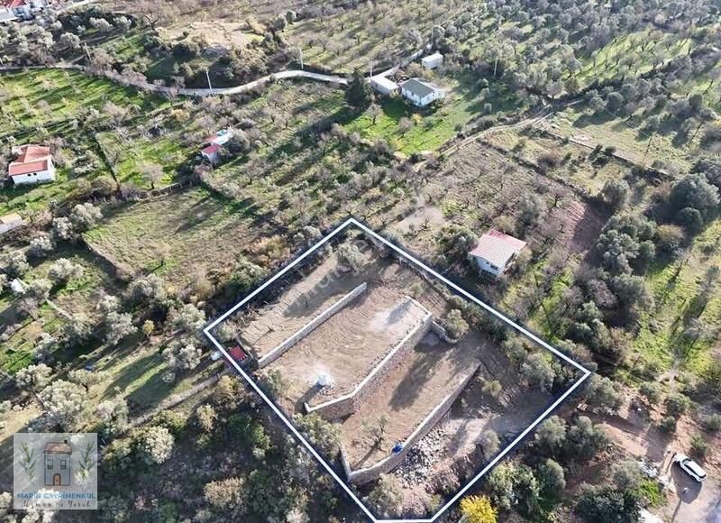 Hızırşah'ta Yatırım Değeri Yüksek Taş Duvarlı Arazi - 1733m2