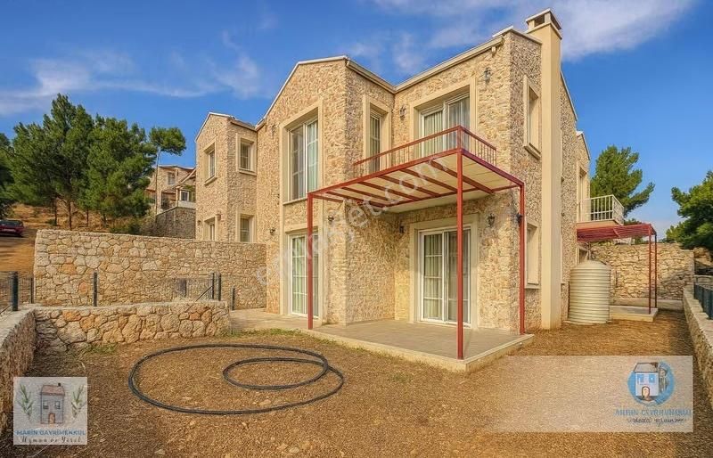 Marinden Palamutbükü'nde Harika 4+1 Eşyalı Villa