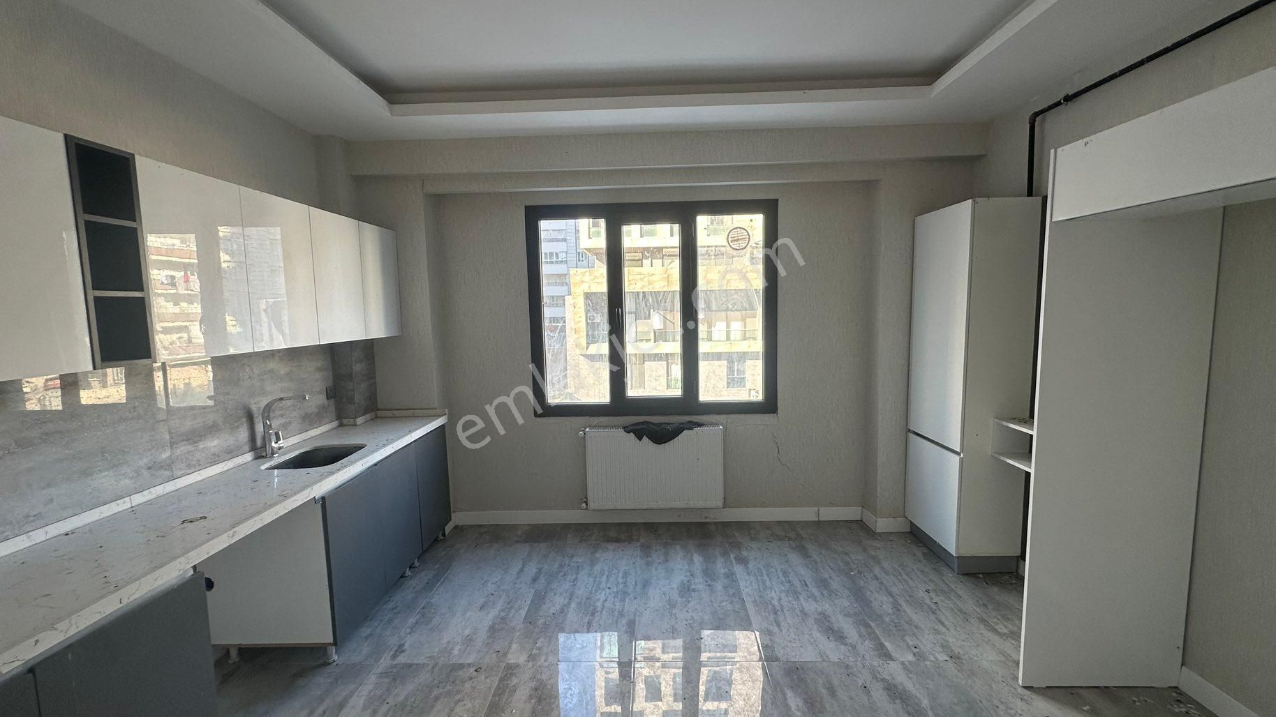 Deniz Gayrimenkul’den Karaköprü Akpıyarda Site İçerisinde Satılık 3+1 Lüx+ara Kat Daire - Görsel 23