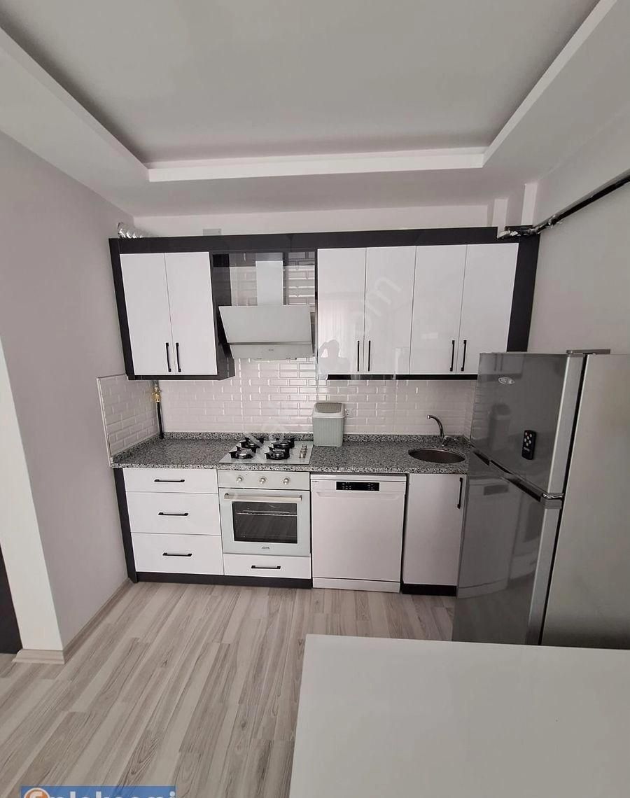 (72375) Emlaknomi’den, Toros Mah.'de Hastaneye Yakın Konumda 1+1 Eşyalı Daire