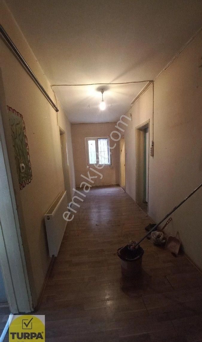 Karabağlar'da 2+1, Arakat, Doğalgazlı Acil Satılık Daire! - Görsel 5