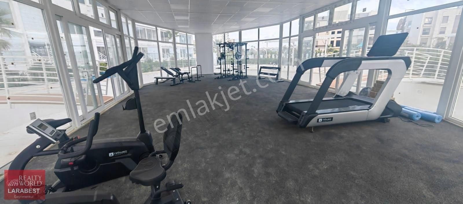 Altıntaş'ta Cadde Üzeri Marlin Port'da Teraslı Kiralık 1+1 Daire - Görsel 15