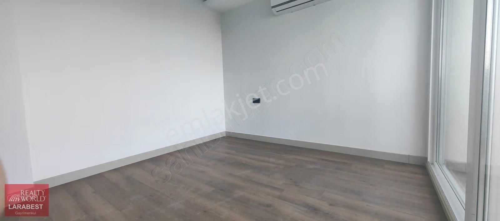 Altıntaş'ta Cadde Üzeri Marlin Port'ta Kiralık 1+1 Daire - Görsel 17