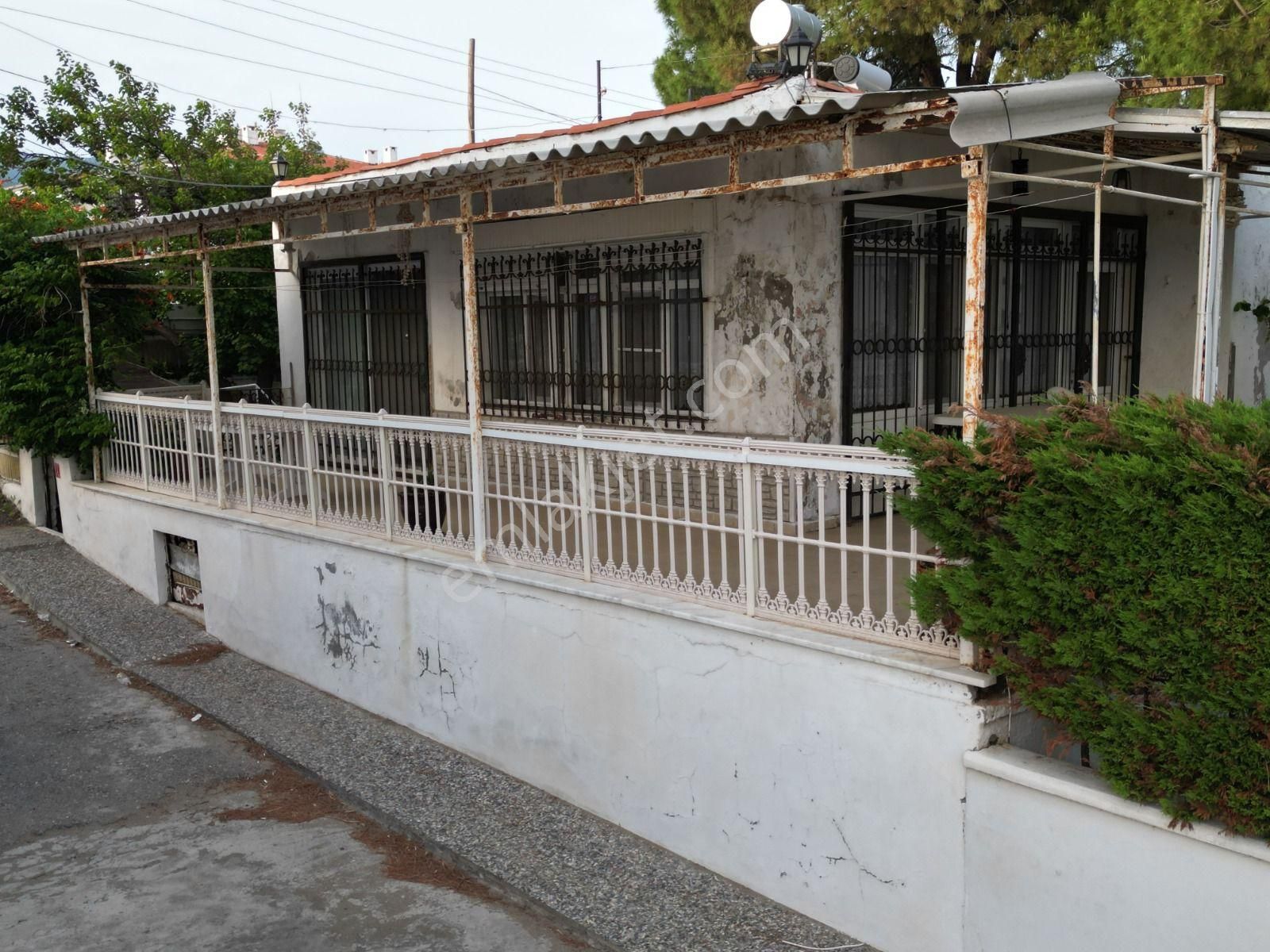 Balıkesir Edremit Altınoluk Fener Bölgesi Satılık Mustakil Ev - Görsel 9