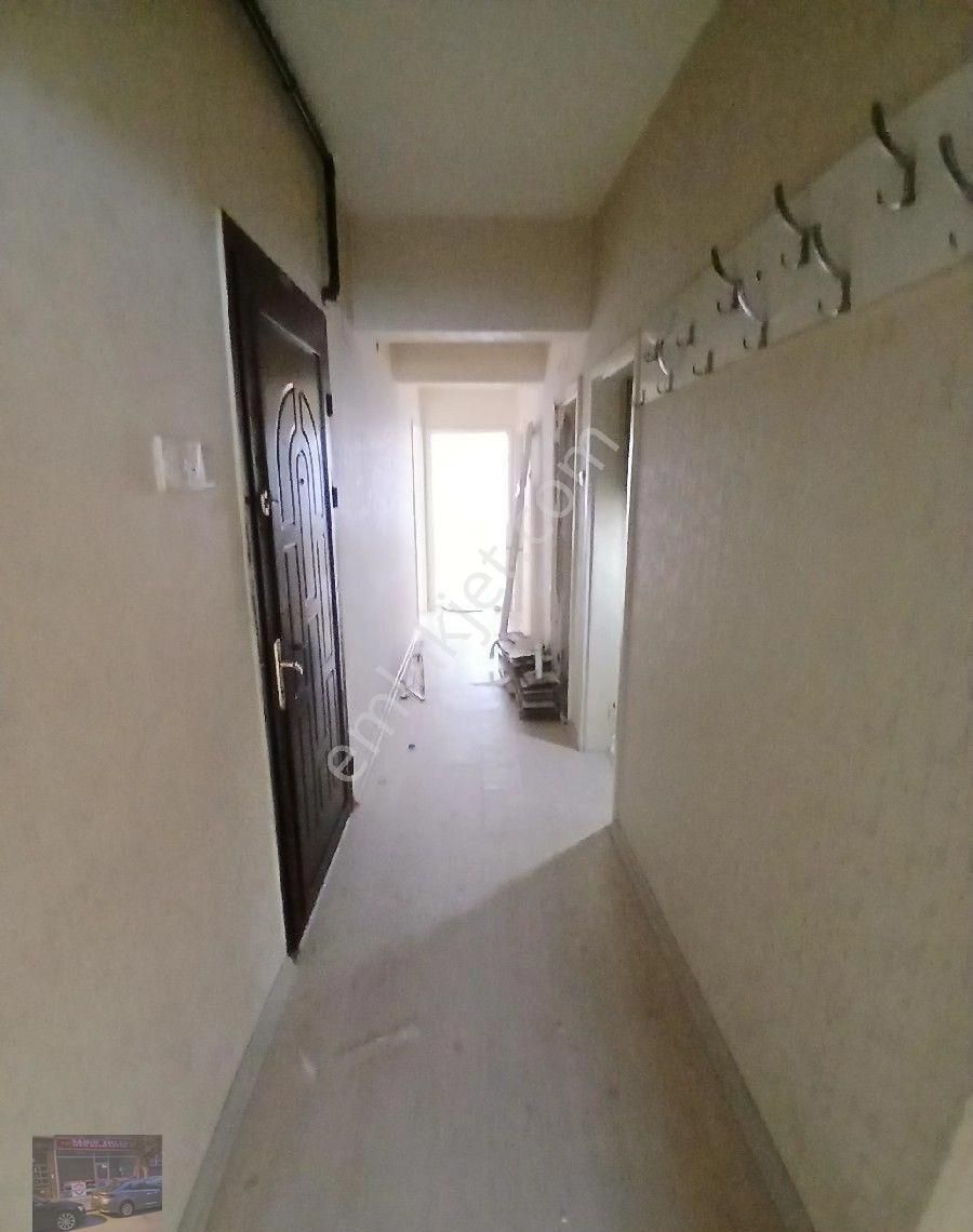 Çarşı Merkezde Satılık 3+1 Yol Cepheli Daire - Görsel 6