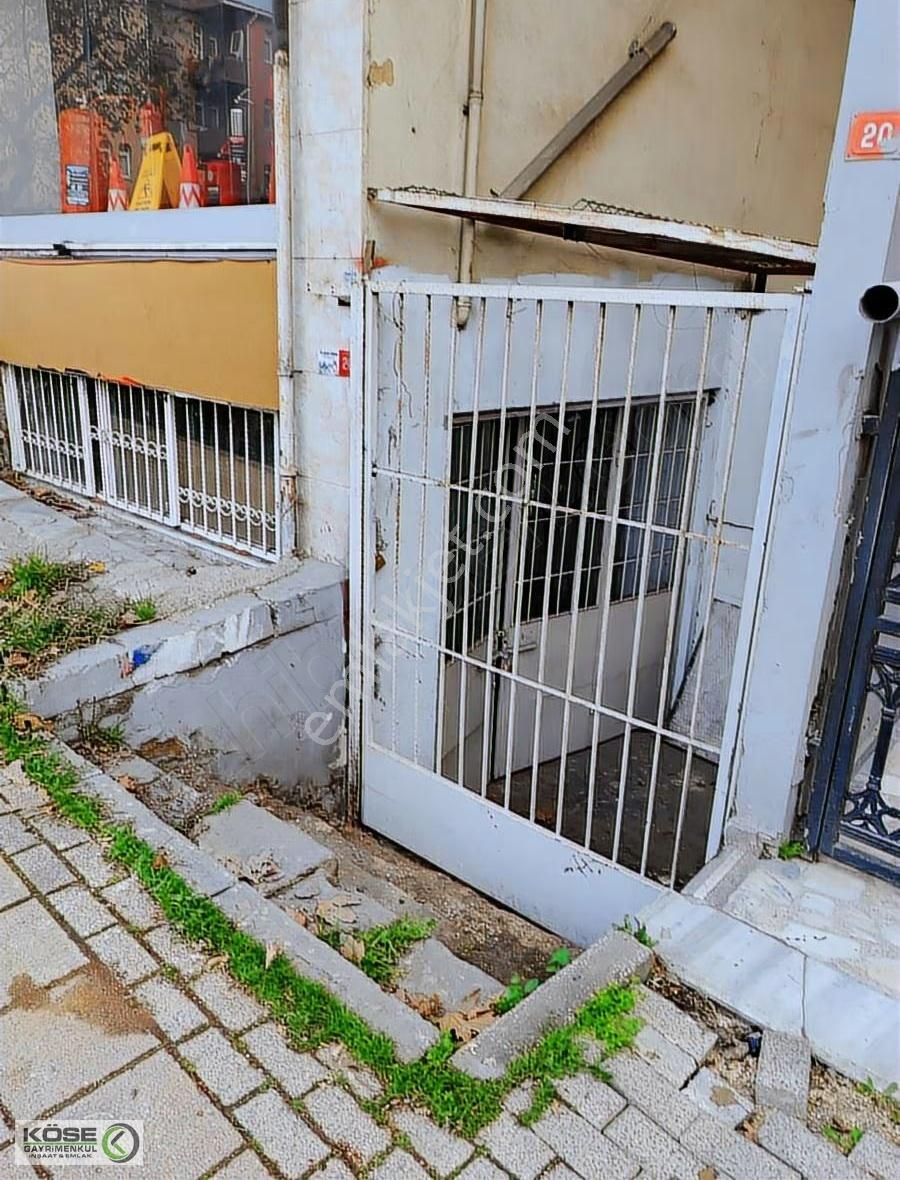 Büyükçekmece 19 Mayıs 90 M2 Depo