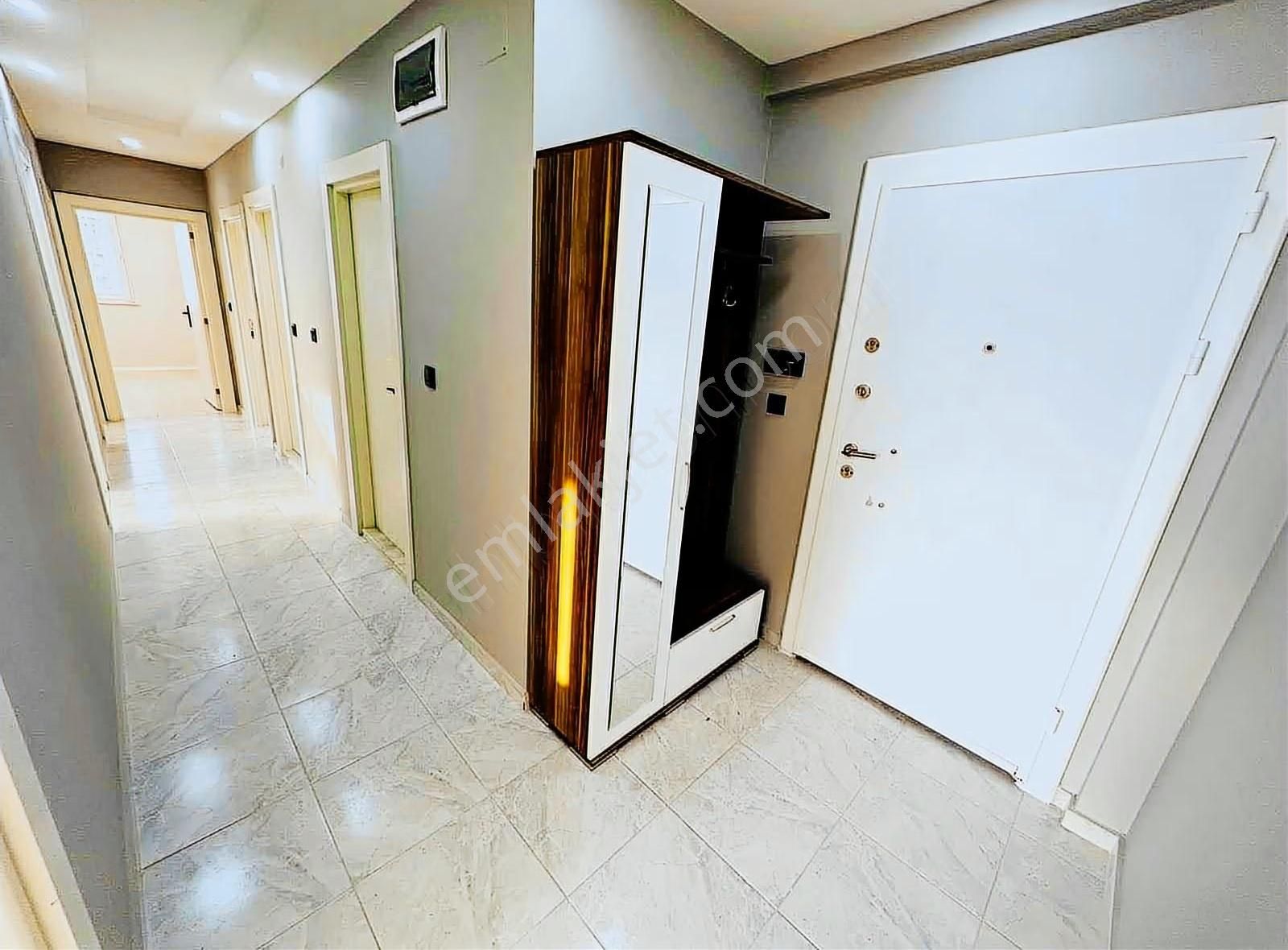 Göçerler Sınırında Esentepe'de Site İçi Çift Banyolu Satılık 3+1 - Görsel 10