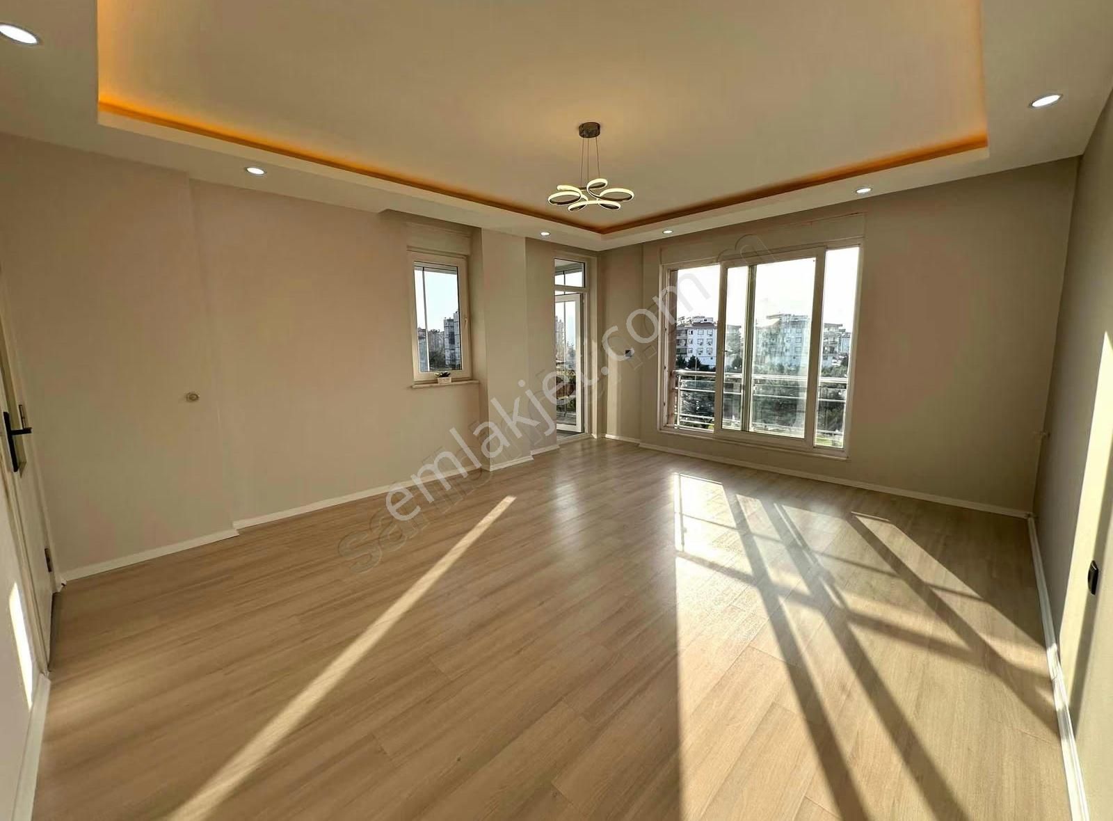 Şehir Hast. Ve Tahtakale Yakını Çift Banyolu Katta Satılık 3+1 - Görsel 17