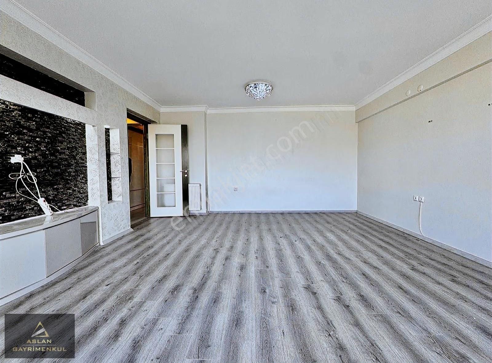 Aslan'dan 3 Cepheli, Çift Balkon Otoban Yakını 3+1 Satılık Daire - Görsel 24