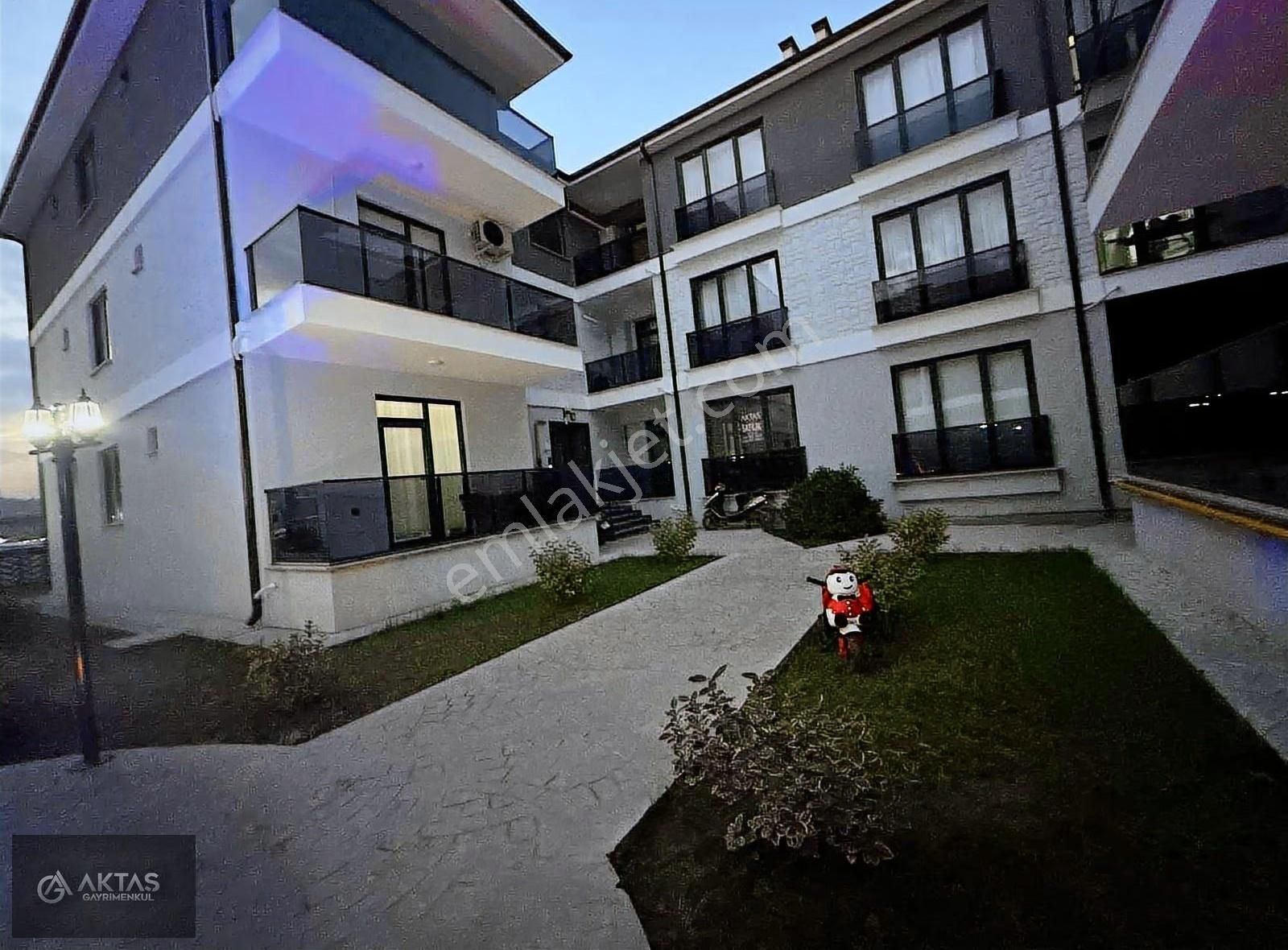 Arifiye 'de Satılık Sıfır Daire !! - Görsel 32