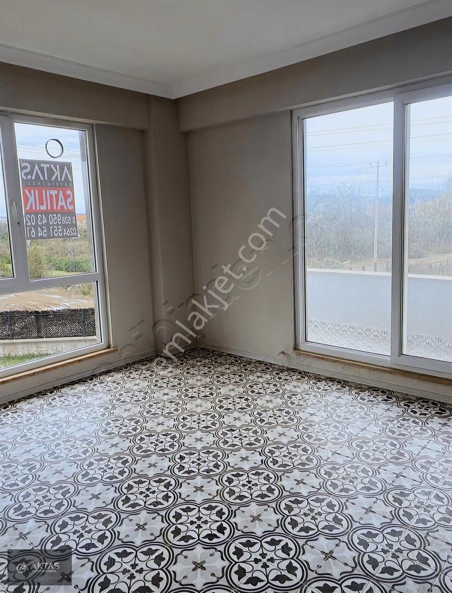Karasu Kyk Karşısı Gold Cıty Sitesi Sıfır 2+1 Ultra Lux Daire