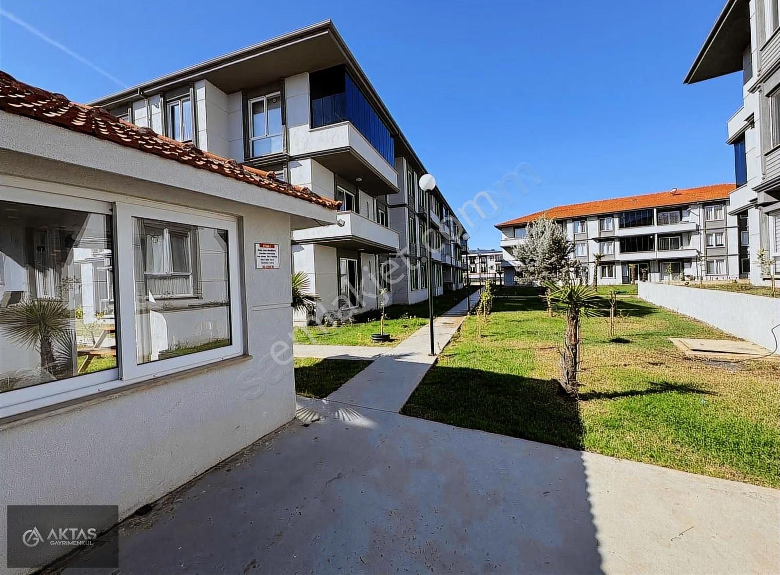 Karasu Kyk Karşısı Gold Cıty Sitesi Sıfır 2+1 Ultra Lux Daire - Görsel 19
