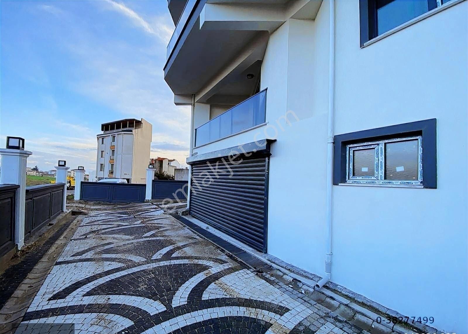 Nexus'tan Çınarlı Mah'de Satılık Site İçerisinde Lüks 2+1 Daire - Görsel 3