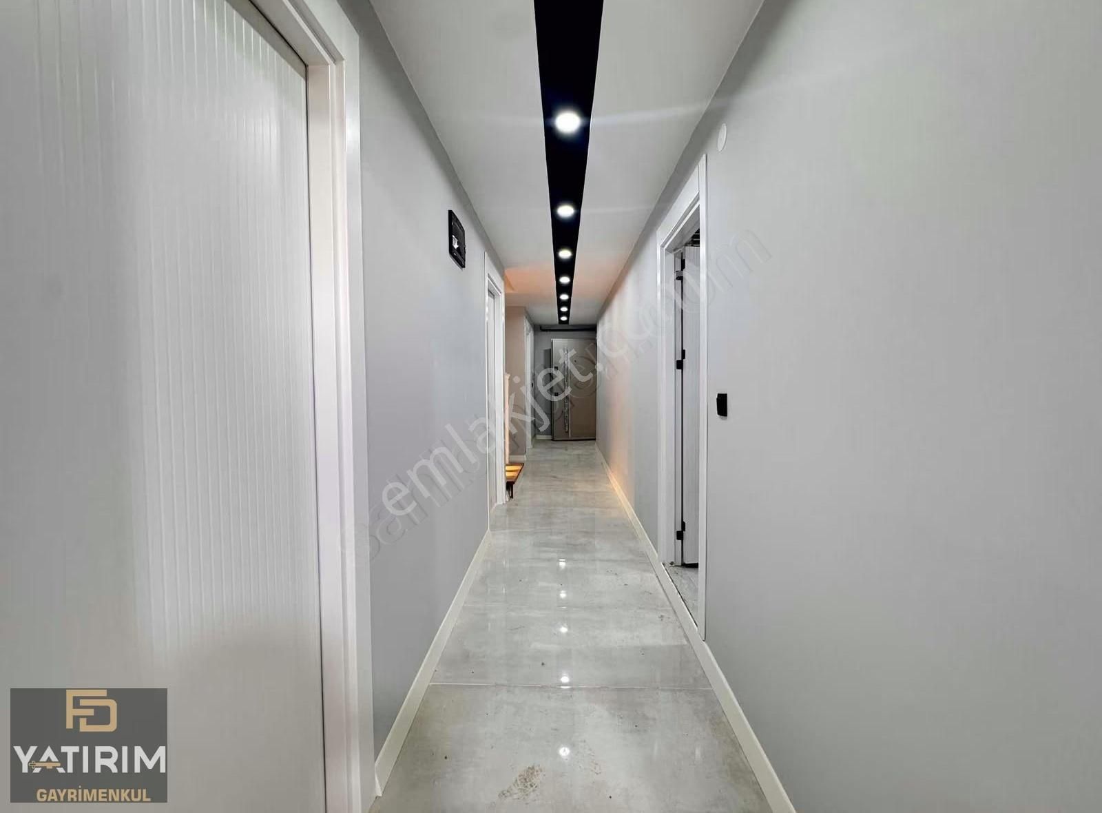 Bayramoğlu Merkezde Deniz Manzaralı 4+1 200 M2 Çatı Dubleks - Görsel 14