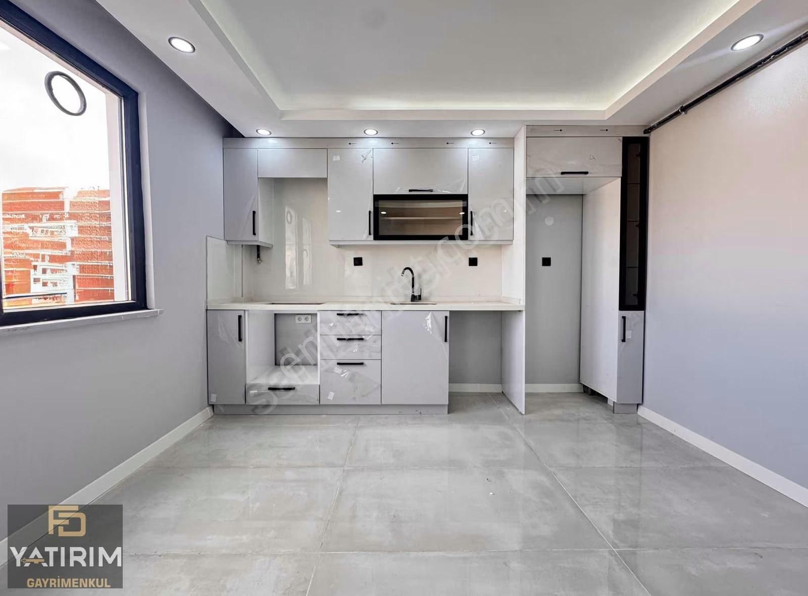 Bayramoğlu Merkezde Deniz Manzaralı 4+1 200 M2 Çatı Dubleks - Görsel 3