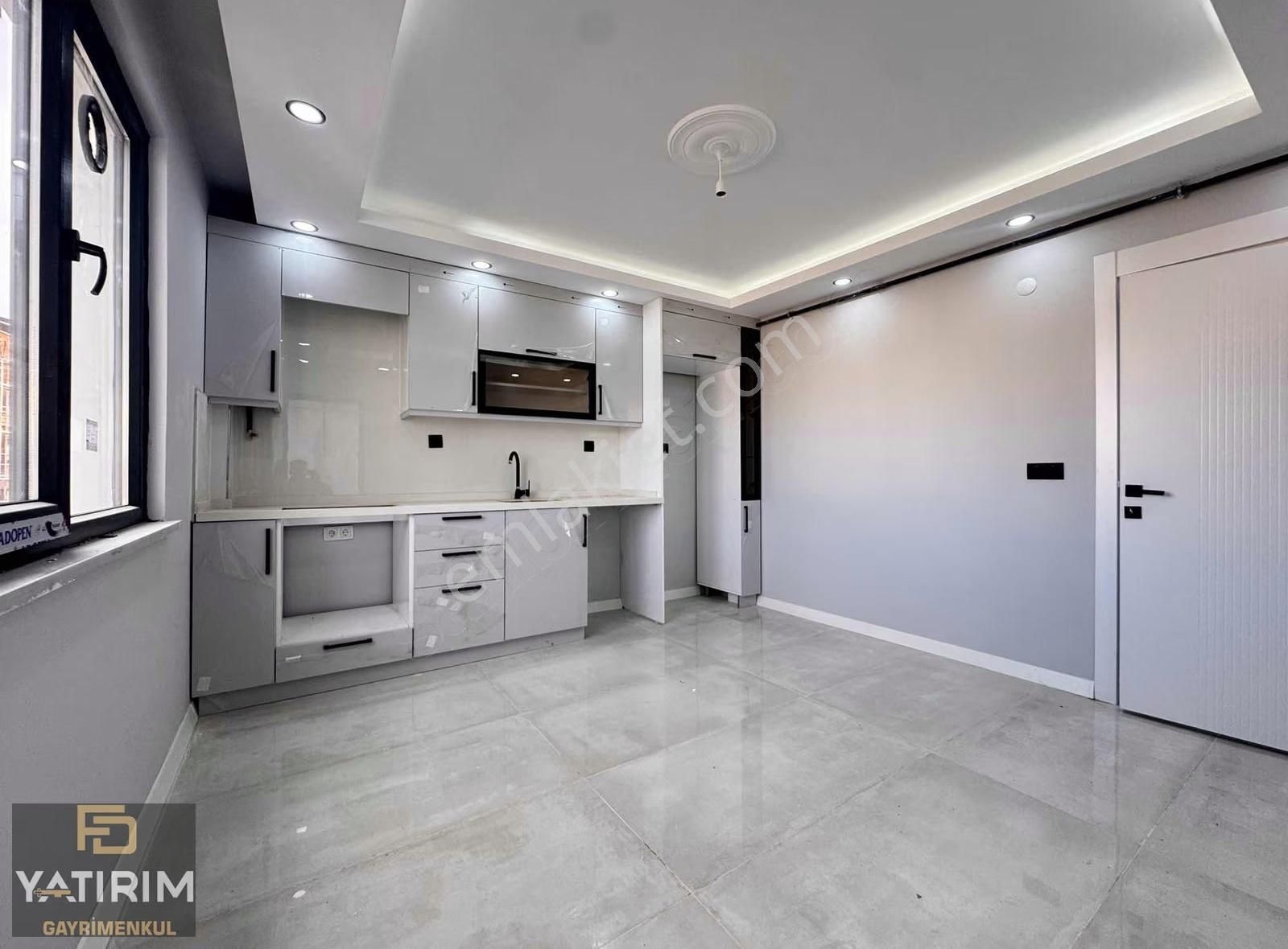 Bayramoğlu Merkezde Deniz Manzaralı 4+1 200 M2 Çatı Dubleks - Görsel 11