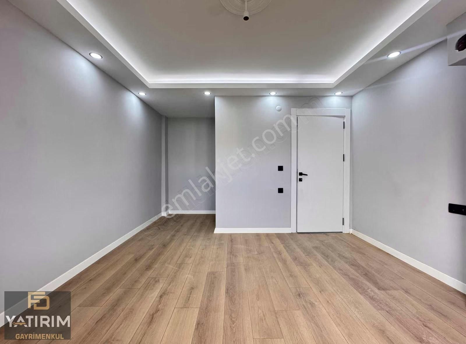 Bayramoğlu Merkezde Deniz Manzaralı 4+1 200 M2 Çatı Dubleks - Görsel 15