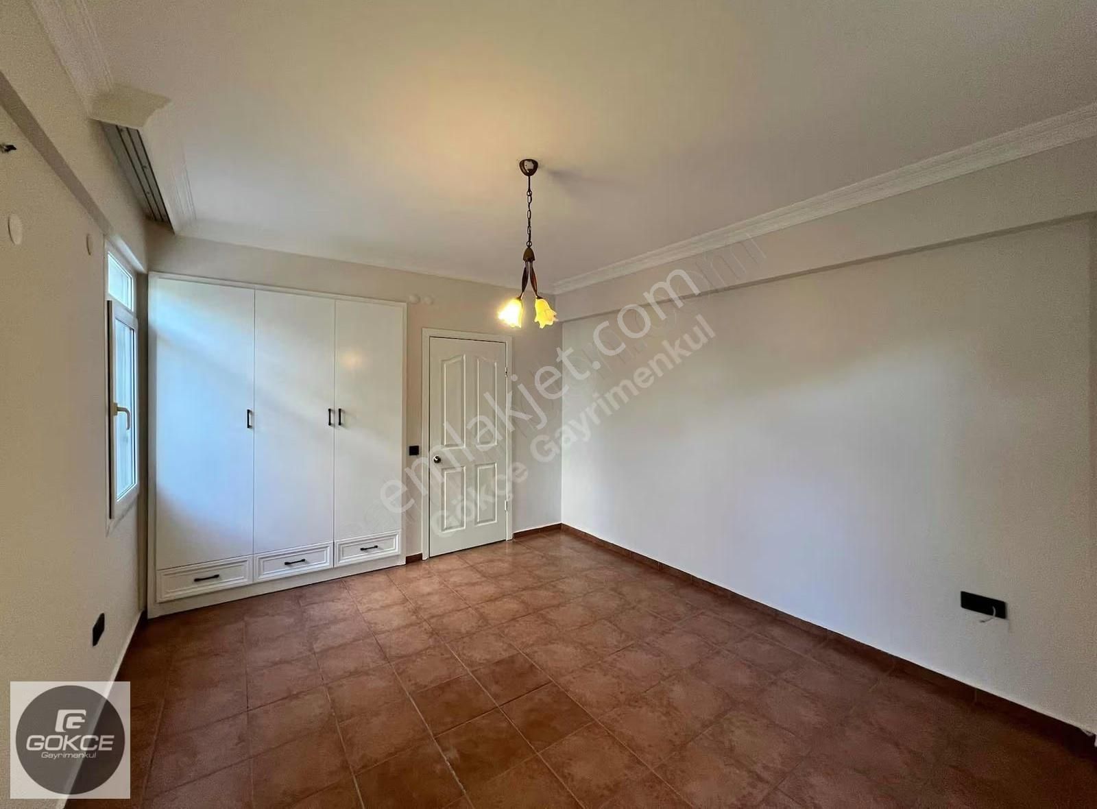 Taşyaka Mah. Merkezi Konumda Zemin Kat 3+1 Geniş Daire - Görsel 8