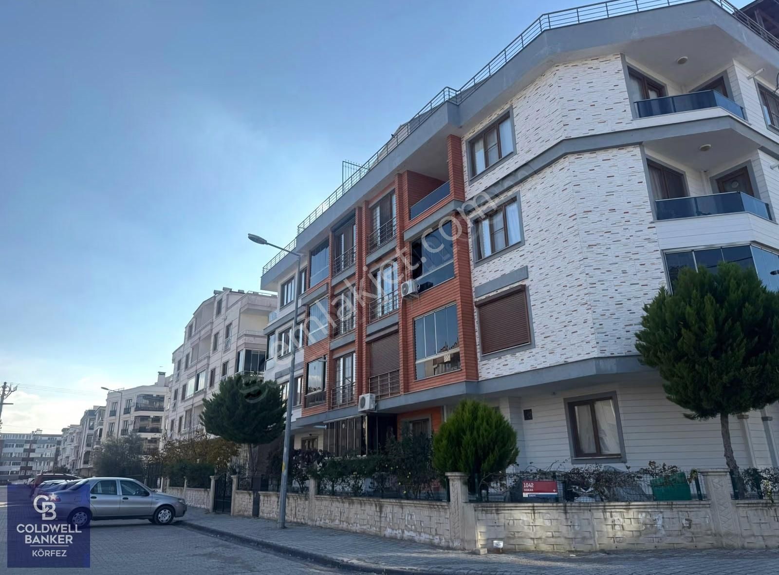 Altınkum Mahallesin'de, Ara Kat Ön Cephe, Lüks 1+1 Kiralık Daire - Görsel 8