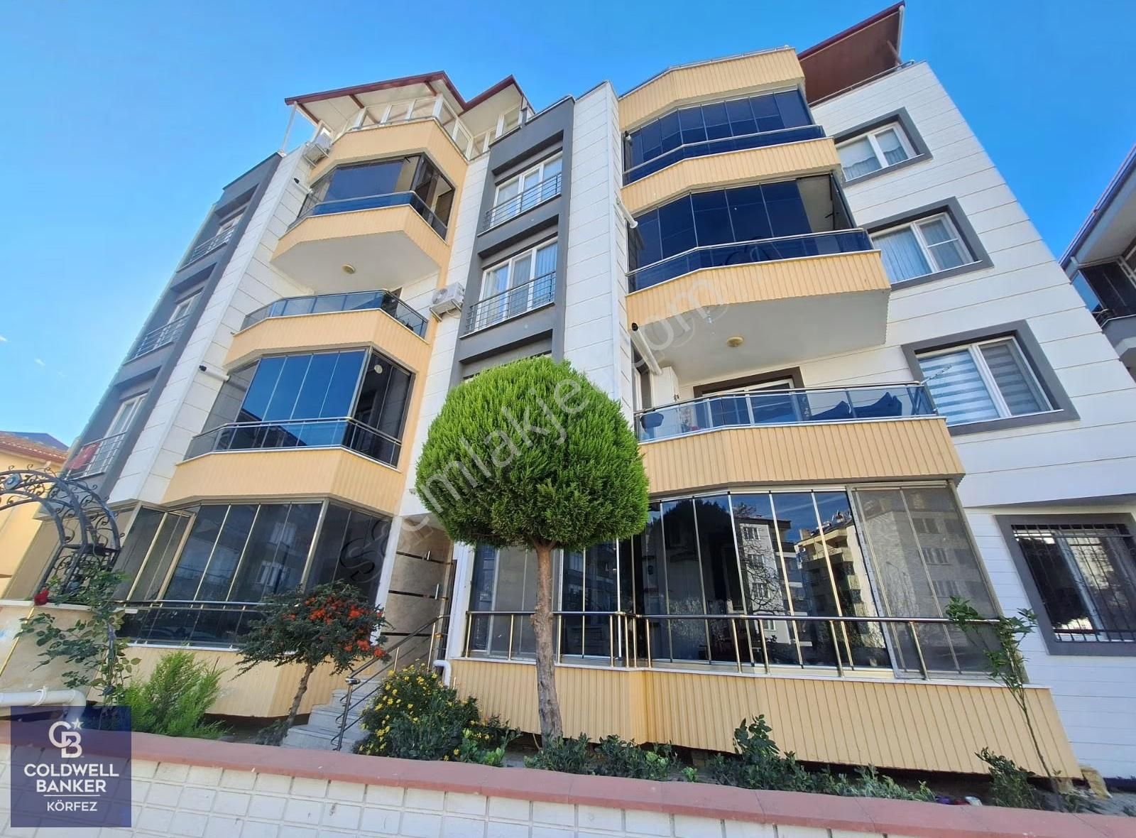 Akçay Altınkum Kiralık Daire | Denize Yakın | 2+1 Ayrı Mutfak |