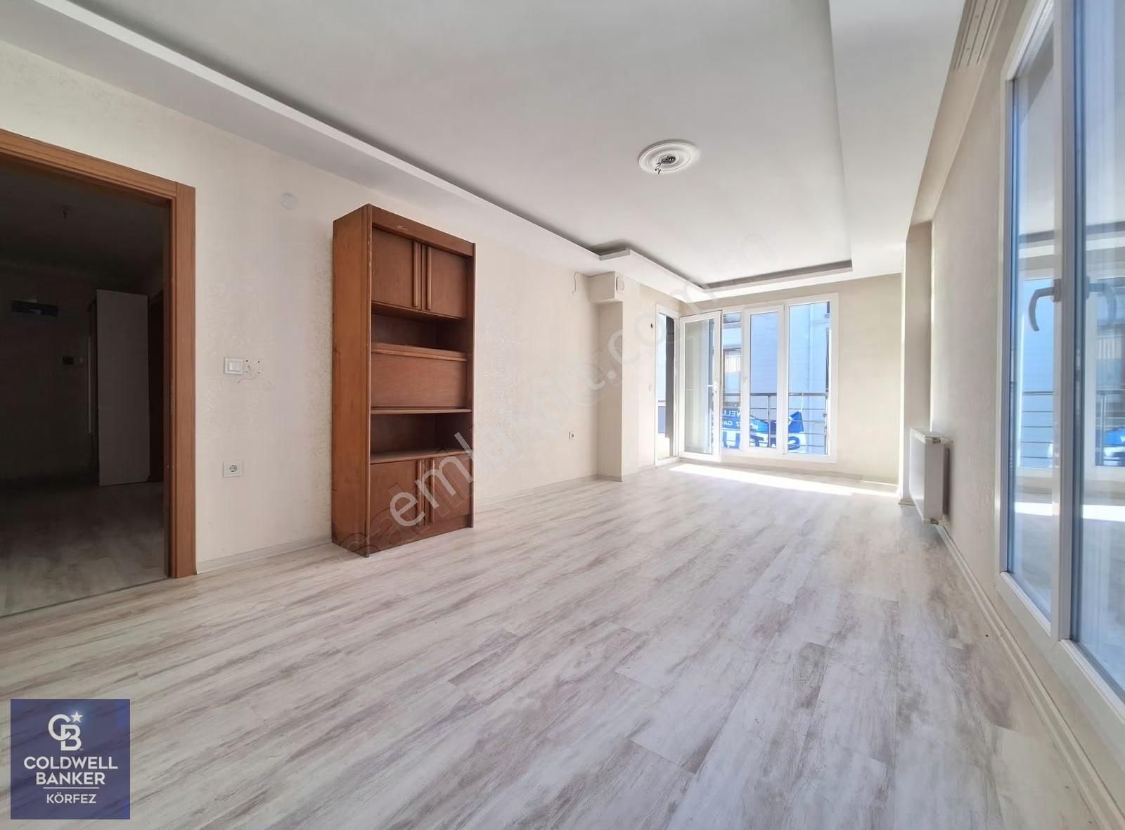 Akçay Altınkum Kiralık Daire | Denize Yakın | 2+1 Ayrı Mutfak | - Görsel 3