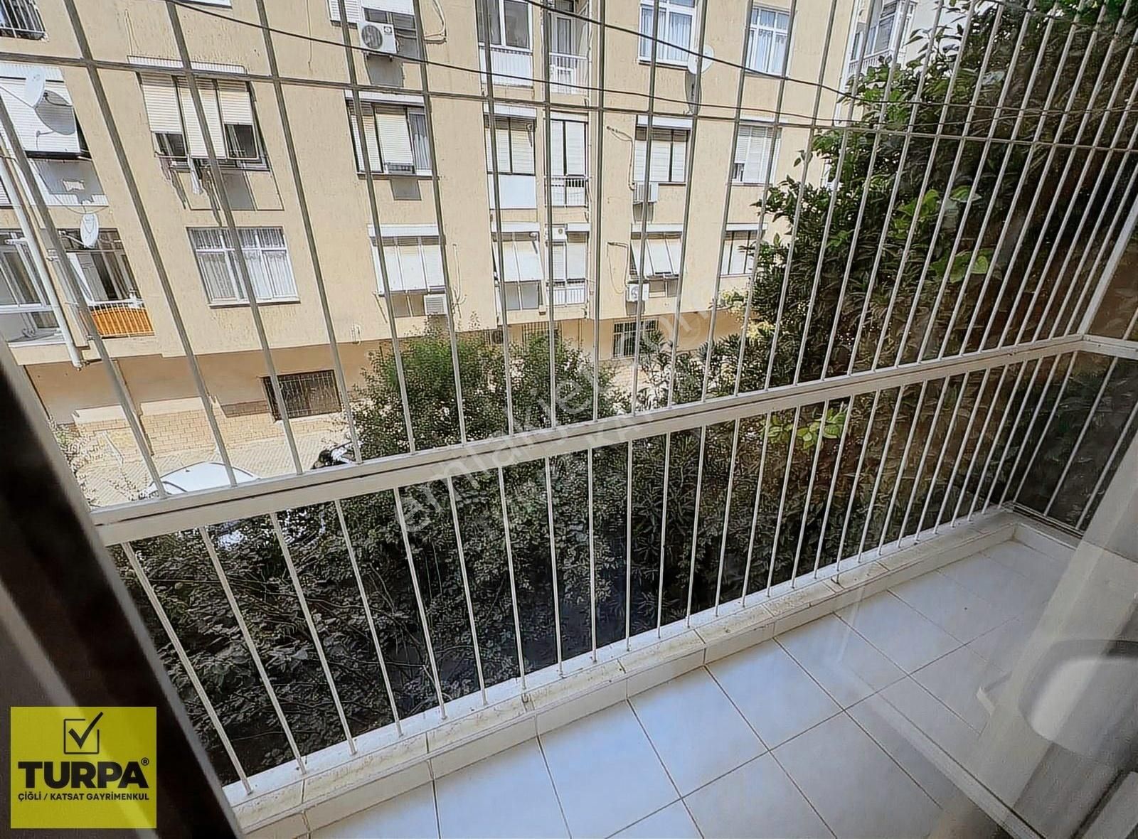 Bostanlı'da Muhteşem Konumlu 2+1 Eşyalı Kiralık Daire - Görsel 6