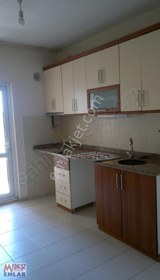 Kayaşehiede Satılık 3+1 Daire 3. Kat - Görsel 15