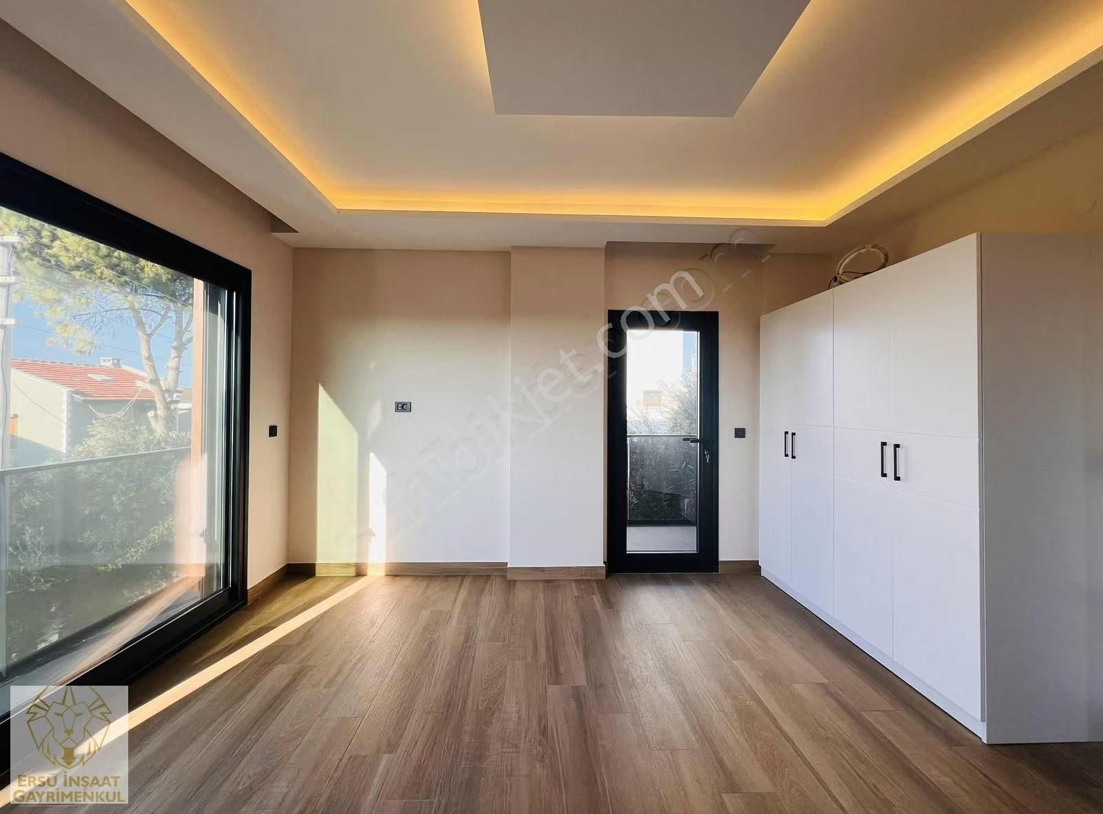 Ersü'den Çeşme Yalı Bölgesinde Sıfır Deniz Manzaralı Lüks Villa - Görsel 17