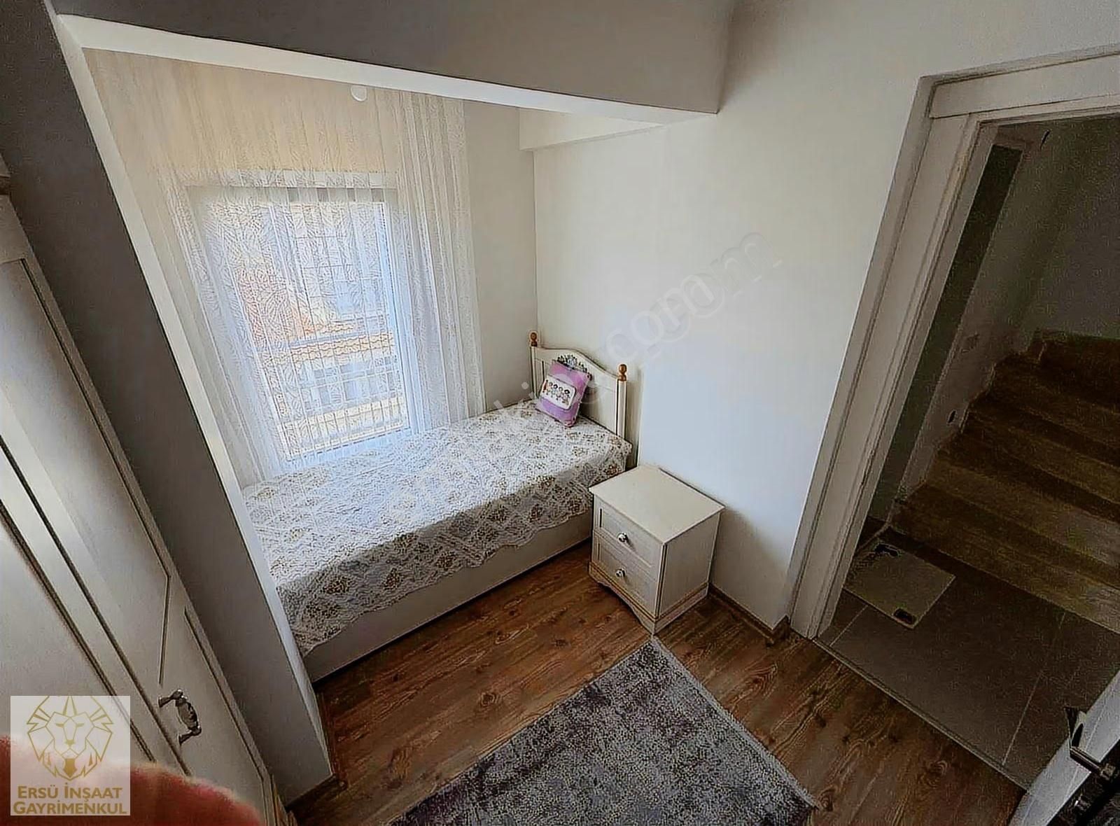 Ersü'den Çeşme Şifne Bölgesinde Deniz Tarafında 4+1 Eşyalı Villa - Görsel 22