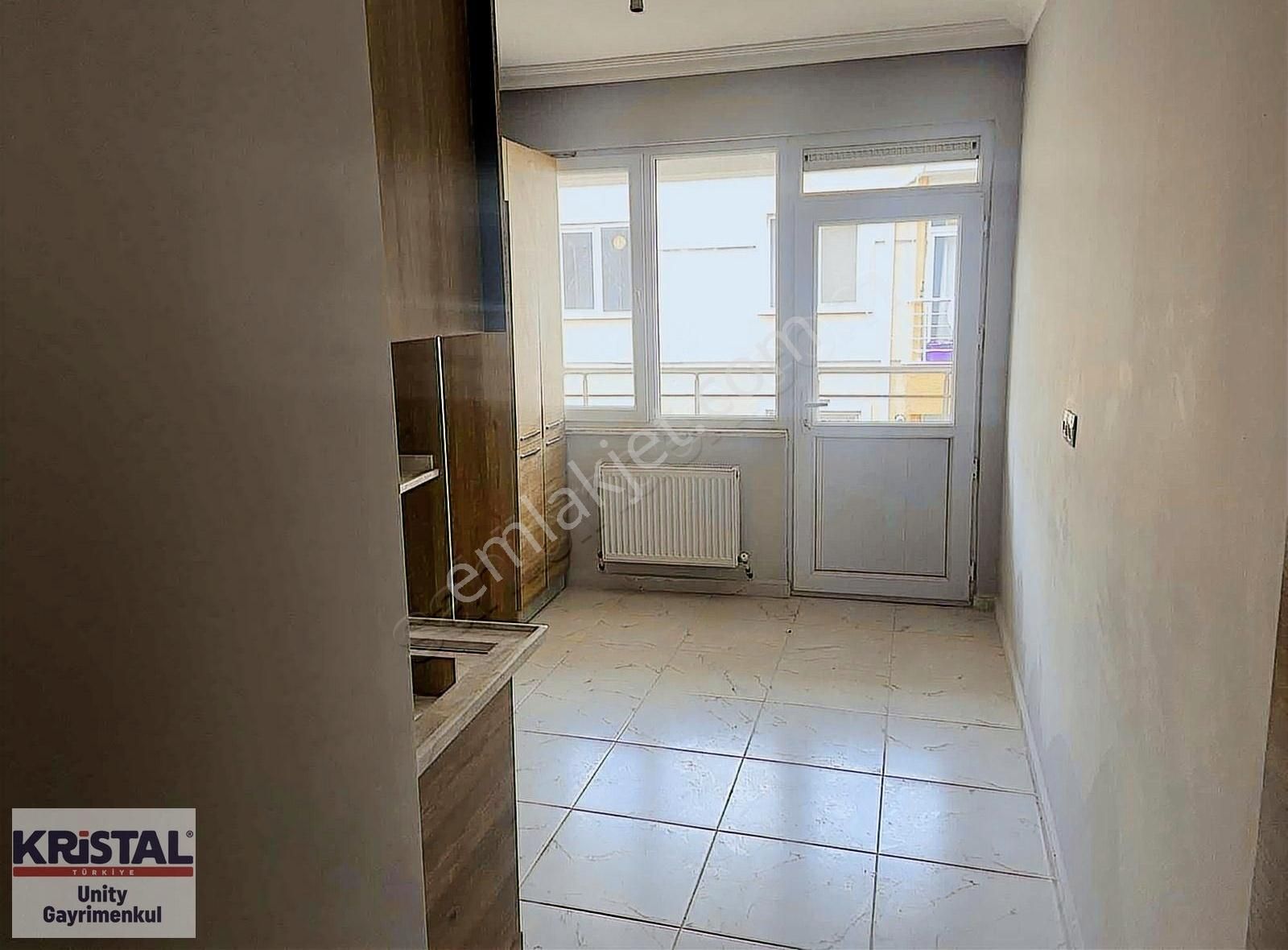 Sütlüce'de Satılık, Çift Balkonlu , Geniş 2+1 Daire - Görsel 6